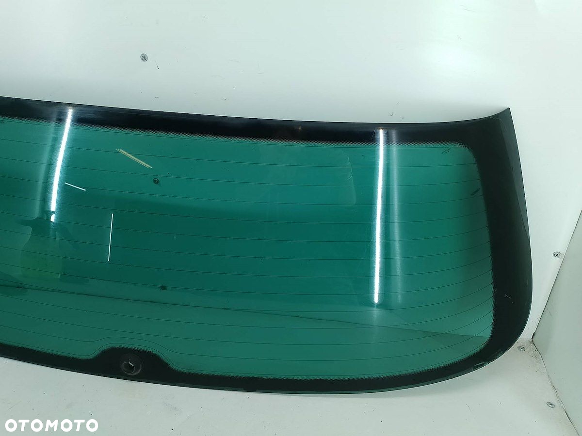 SZYBA KLAPY BAGAZNIKA VW PASSAT B6 KOMBI - 5