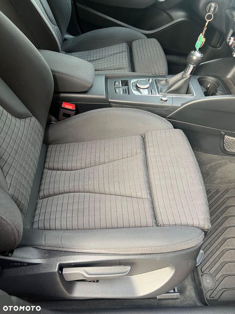 Audi A3 Limousine 1.6 TDI - 6