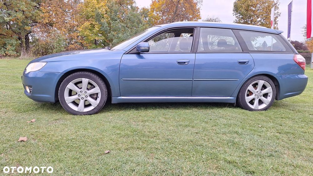 Subaru Legacy 3.0R - 11