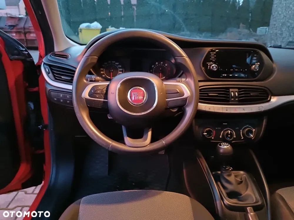 Fiat Tipo - 12