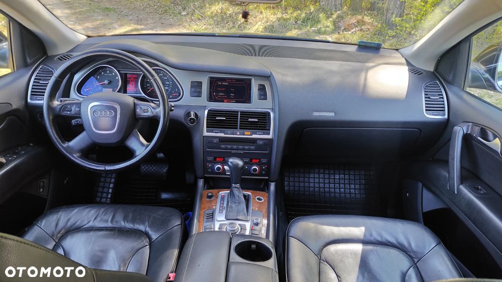 Audi Q7 - 17