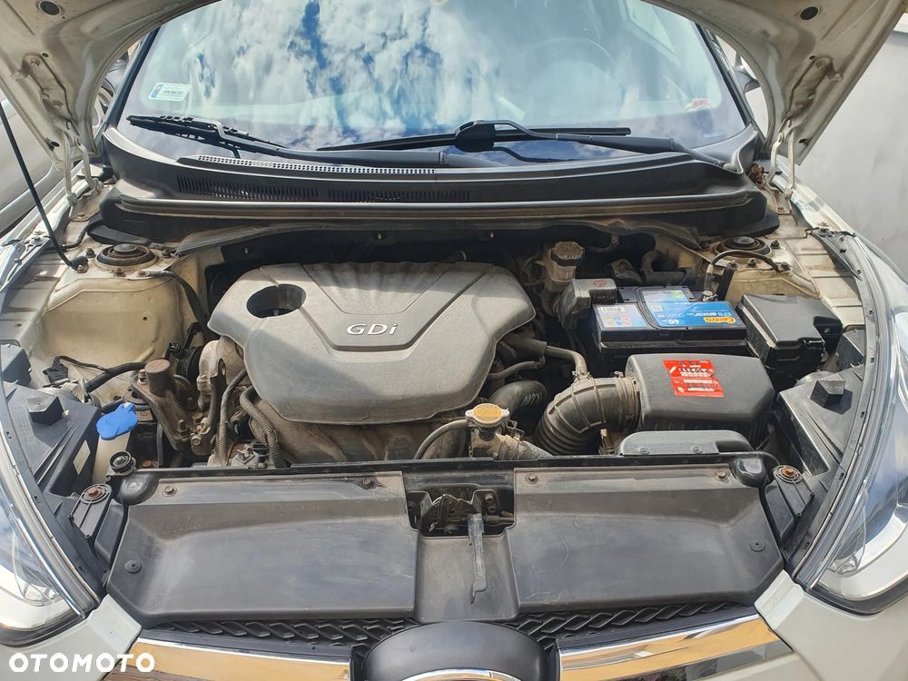 Hyundai Veloster 1.6 GDI Style - 14