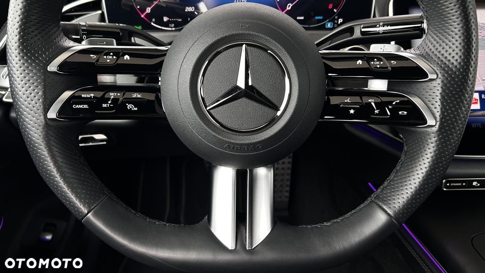 Mercedes-Benz Klasa E - 16