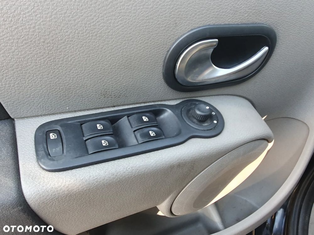 Renault Modus 1.6 16V Dynamique - 16