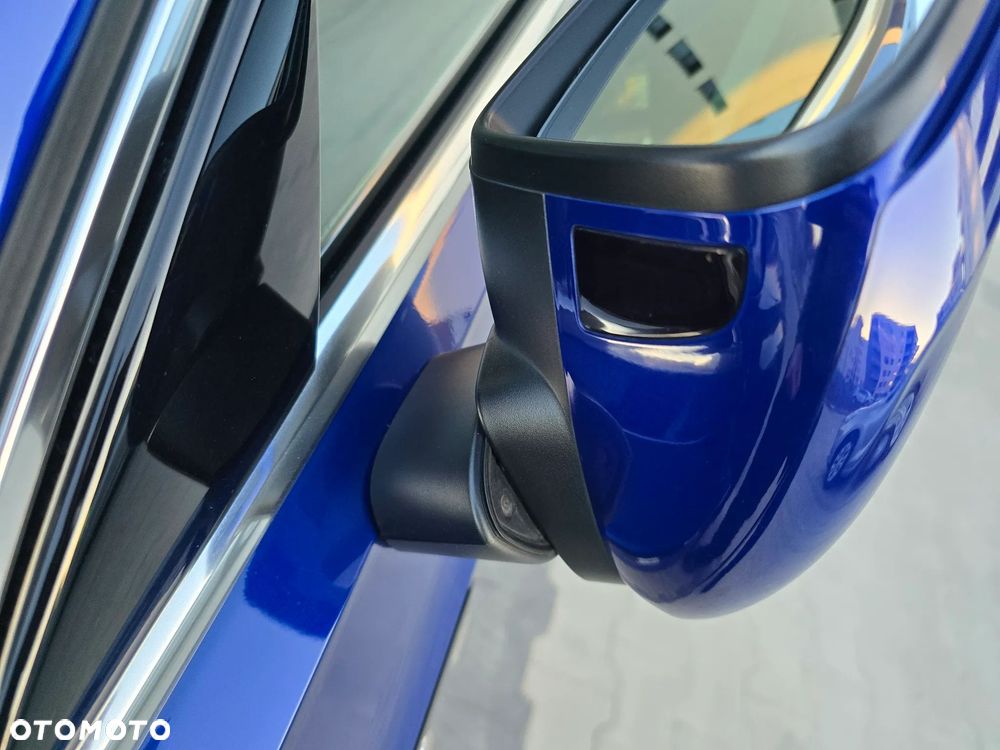 Volkswagen Arteon 2.0 TDI SCR DSG R-Line - 18