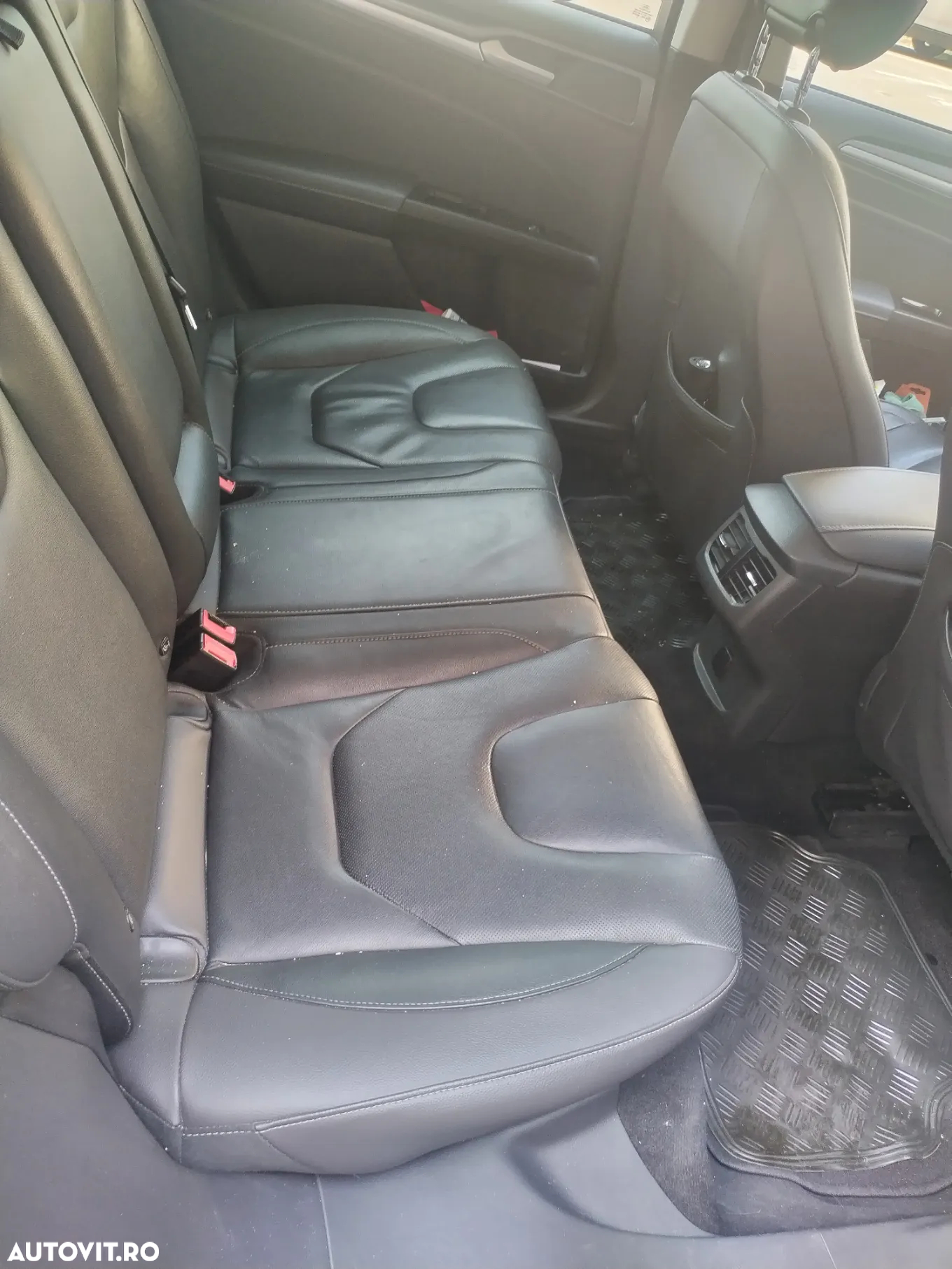 Ford Mondeo 2.0 TDCi Powershift AWD Titanium - 6
