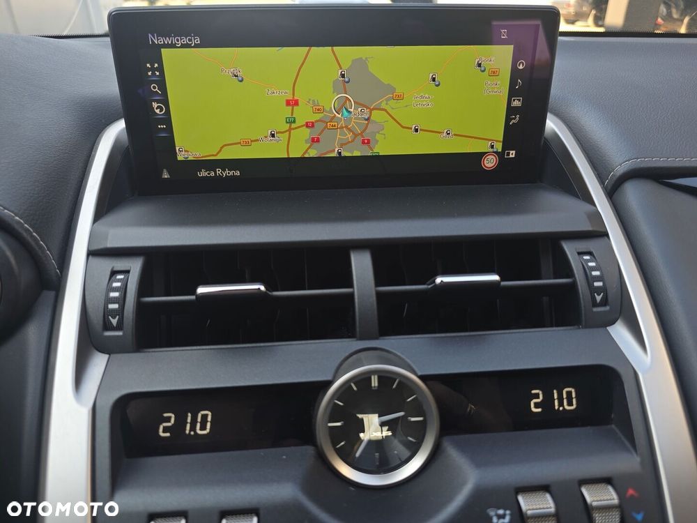Lexus NX 300h Business Edition AWD - 20
