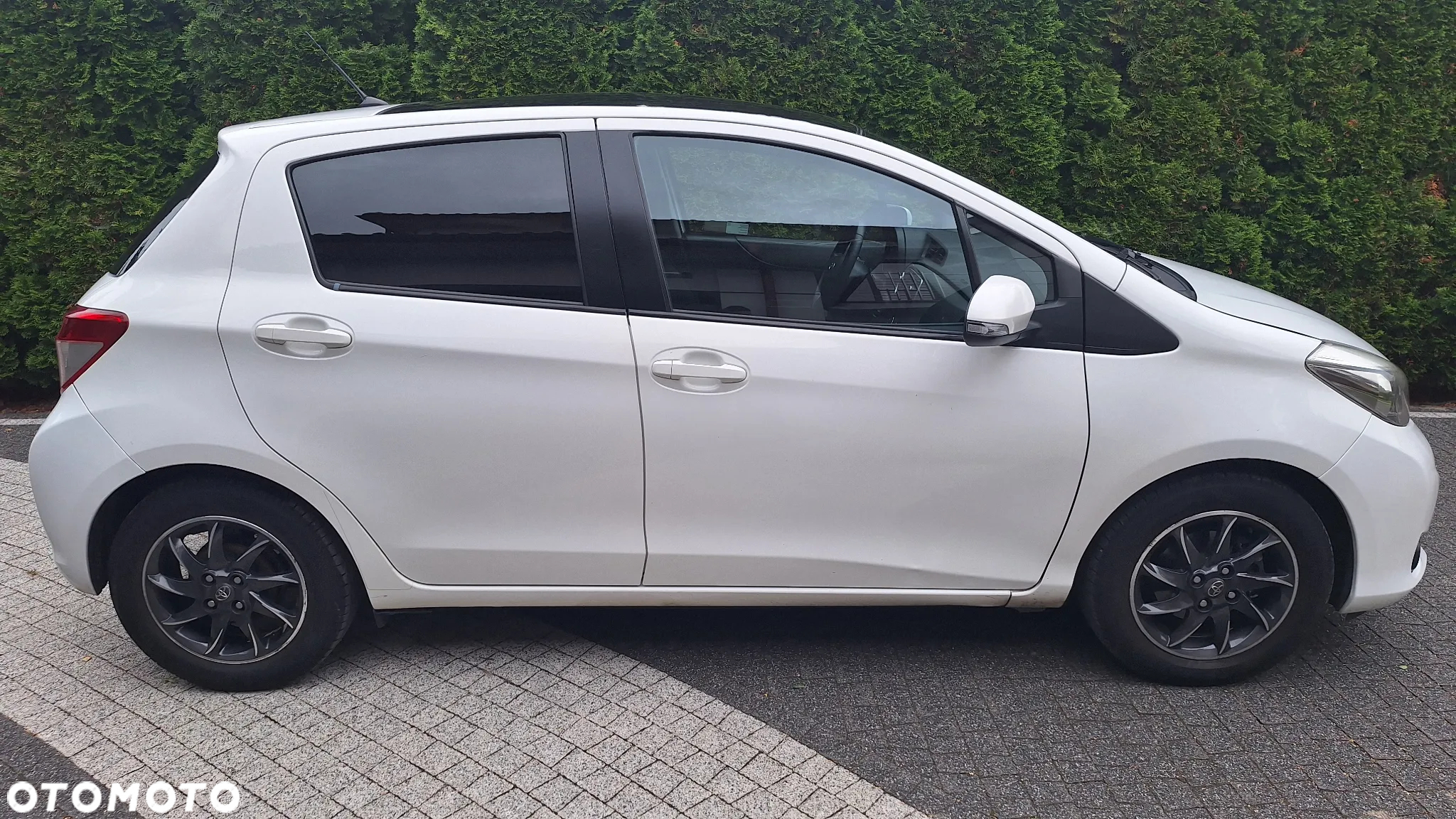 Toyota Yaris 1.33 Premium - 16