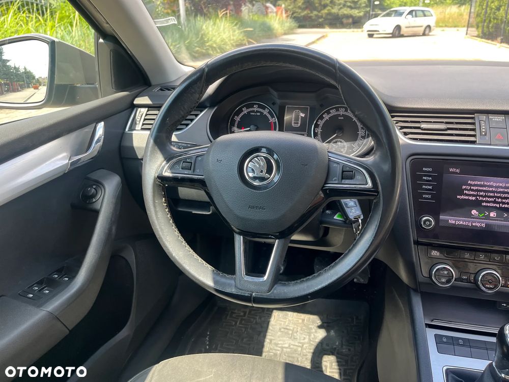 Skoda Octavia 1.4 TSI Ambition - 6