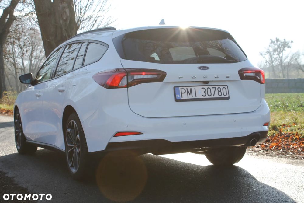 Ford Focus 1.5 EcoBlue Start-Stopp-System COOL&CONNECT - 17