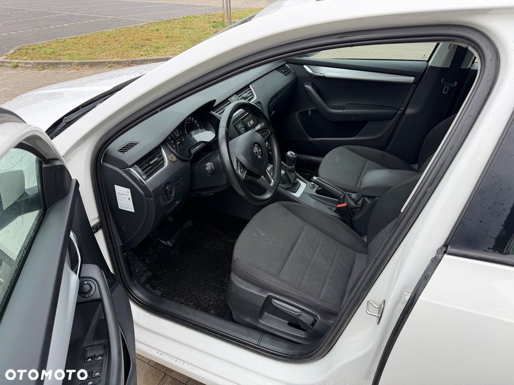 Skoda Octavia 1.6 TDI Style - 31