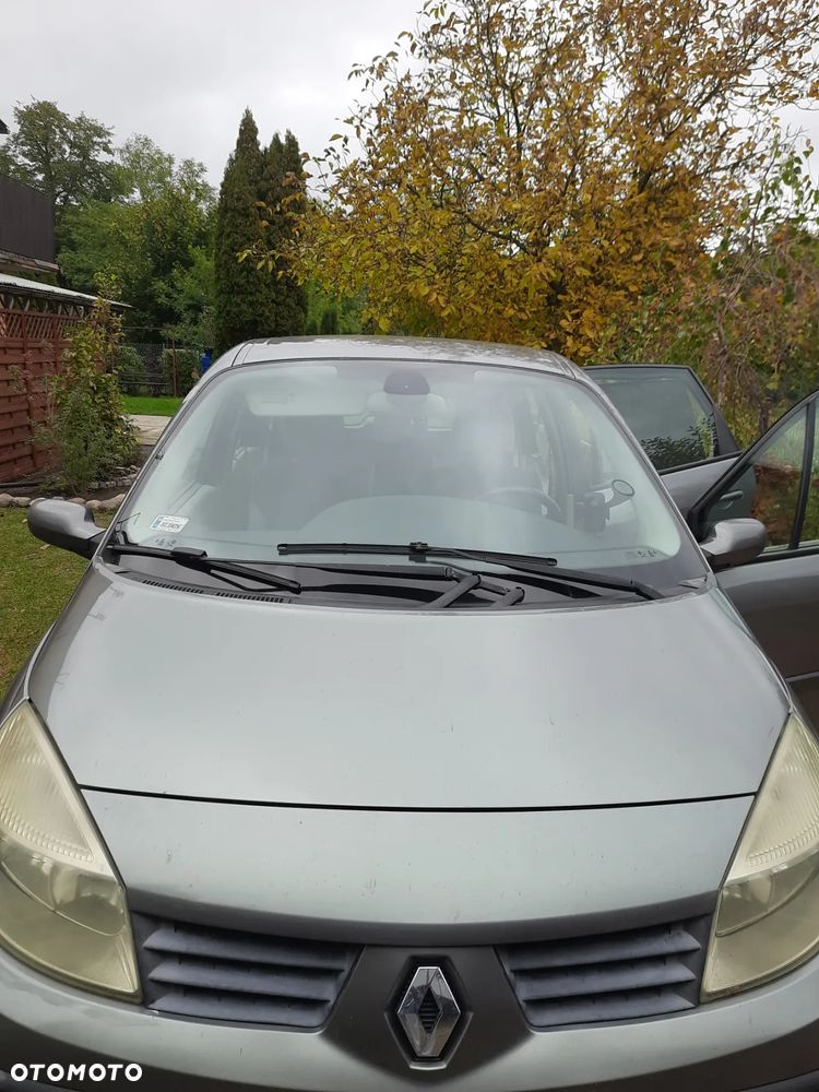 Renault Grand Scenic - 8
