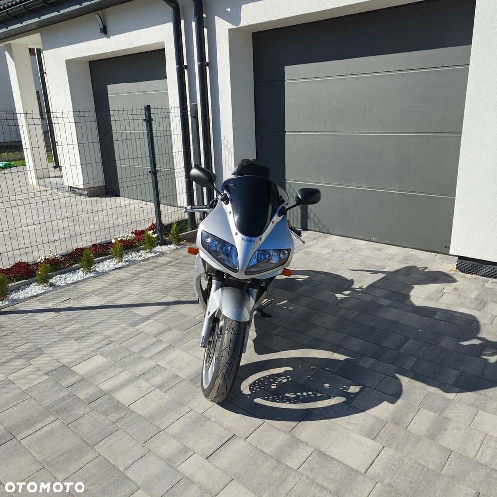 Suzuki SV - 4