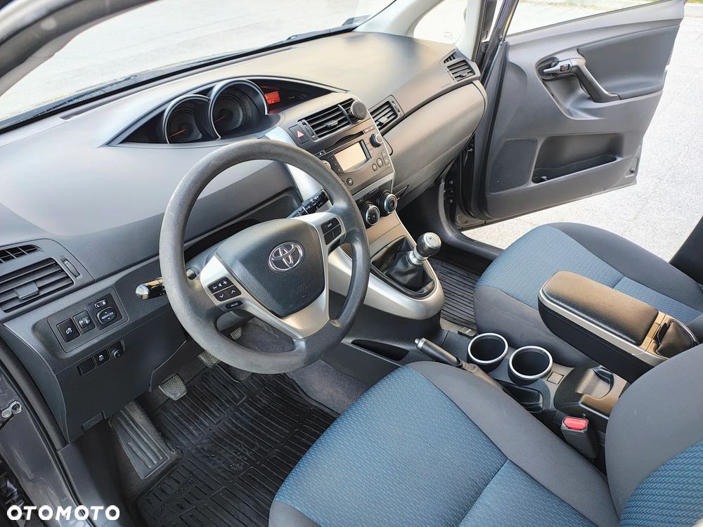 Toyota Verso 1.6 Active - 6