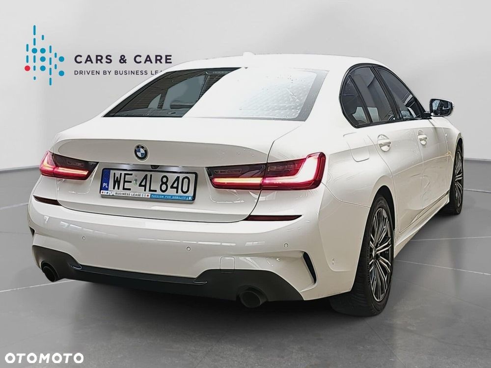 BMW Seria 3 320i xDrive M Sport sport - 4