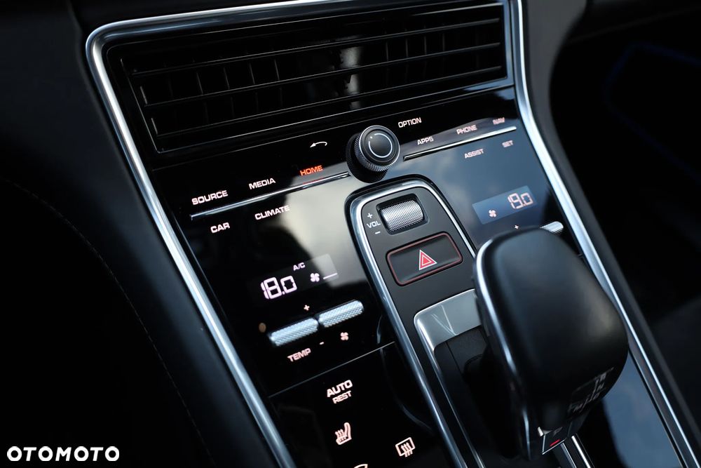 Porsche Panamera GTS - 10