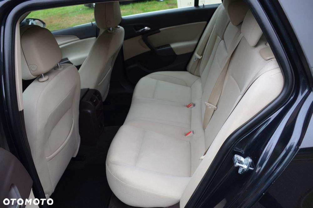 Opel Insignia - 22