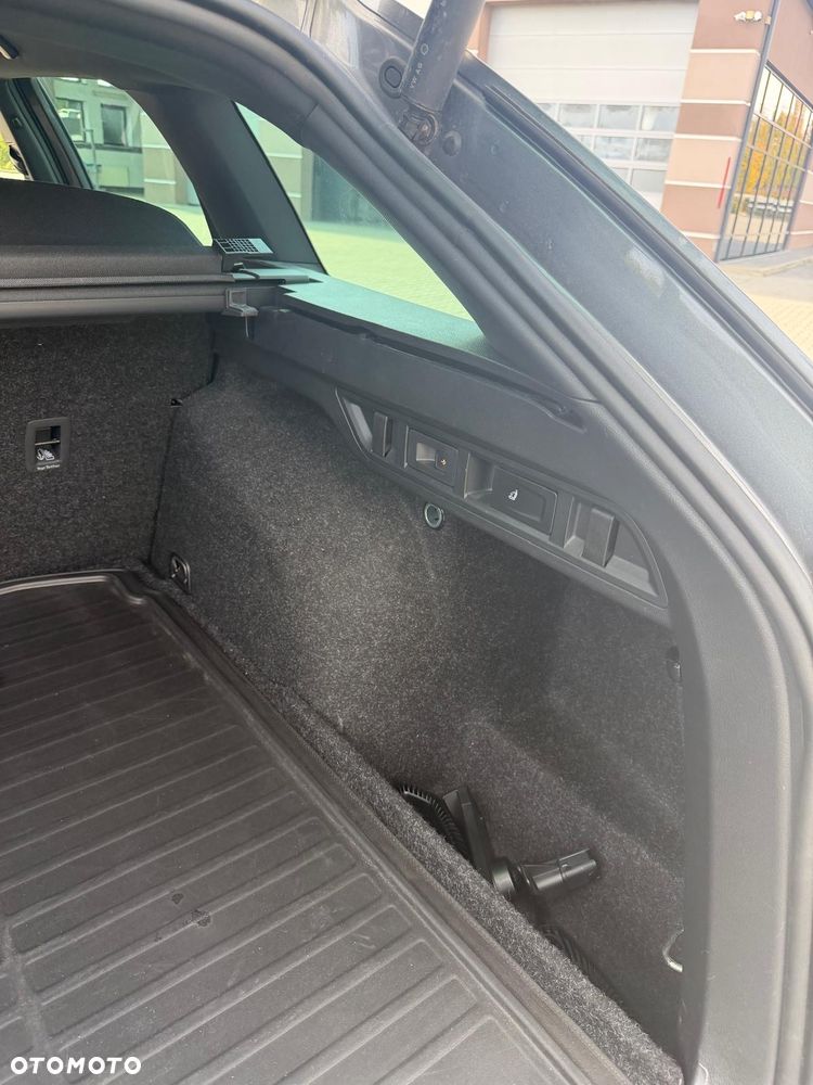 Skoda Octavia 2.0 TDI DSG RS Plus - 11