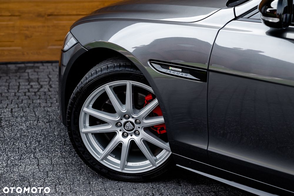 Jaguar XF 35t R-Sport - 15