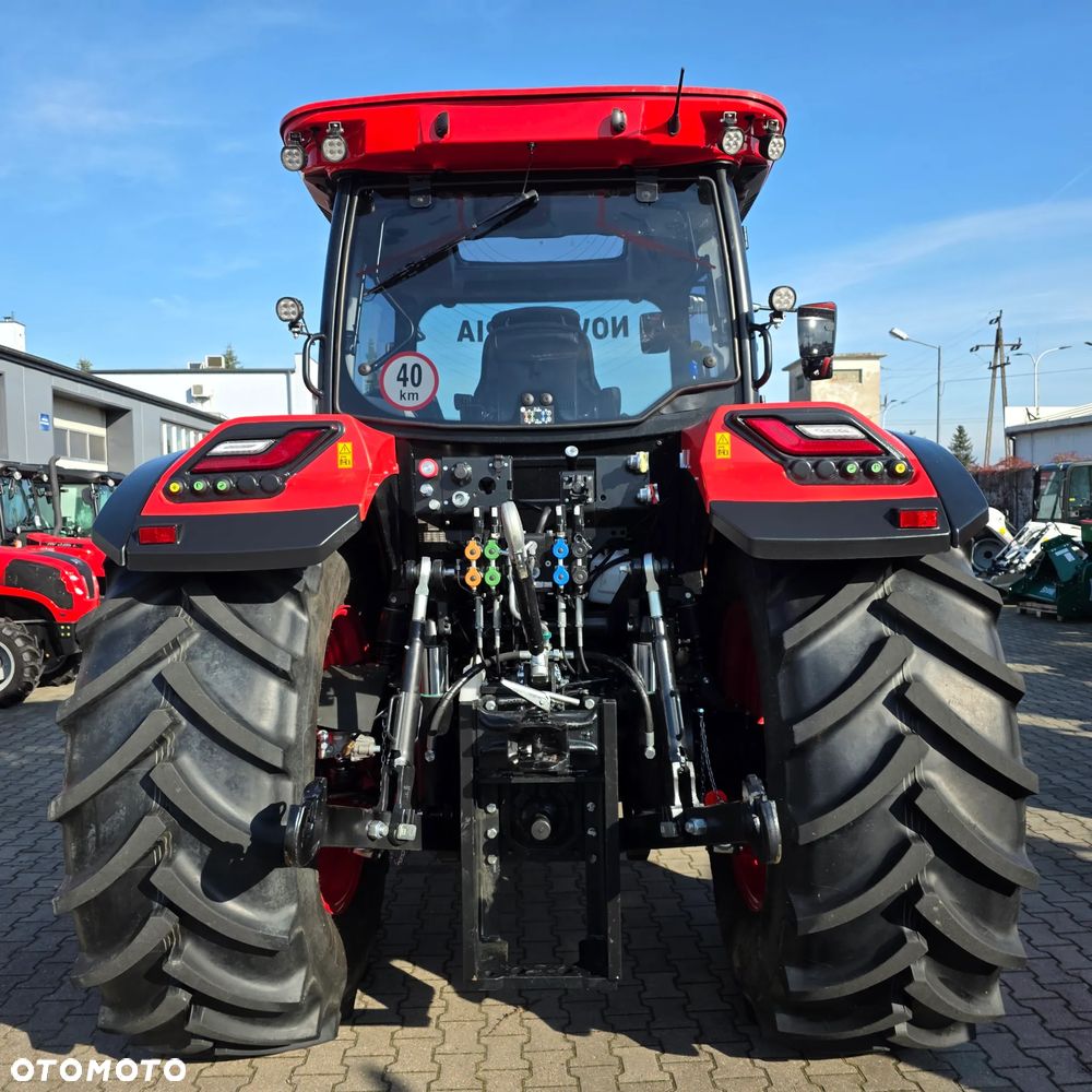 Zetor Seria 6 170 silnik Deutz AG Skrzynia ZF 54+27 biegów . 6 biegów pod obciążeniem - 7