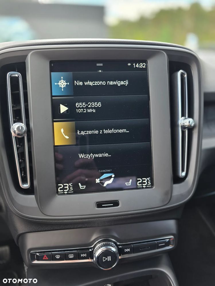 Volvo XC 40 T3 Momentum Pro - 10