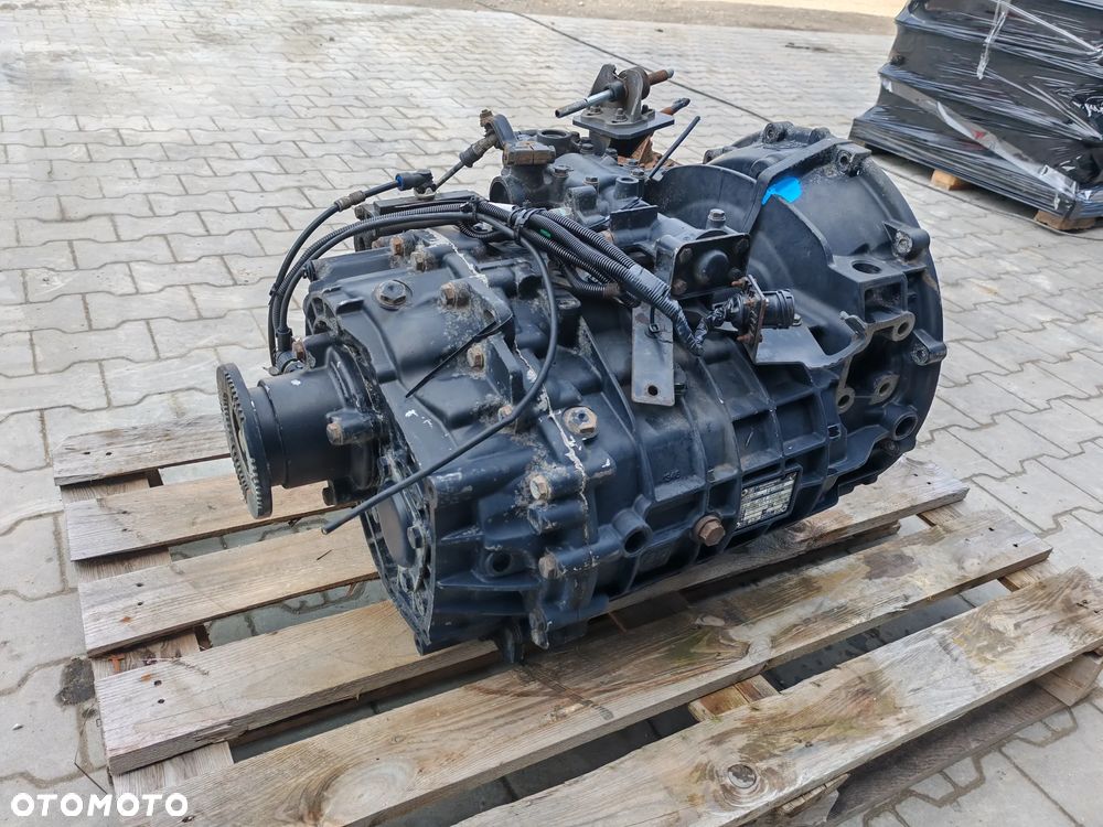 KOMPLETNA SKRZYNIA BIEGÓW 6S1000TO MANUAL RENAULT - 5