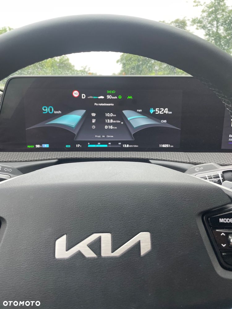 Kia EV6 77.4kWh Plus - 17