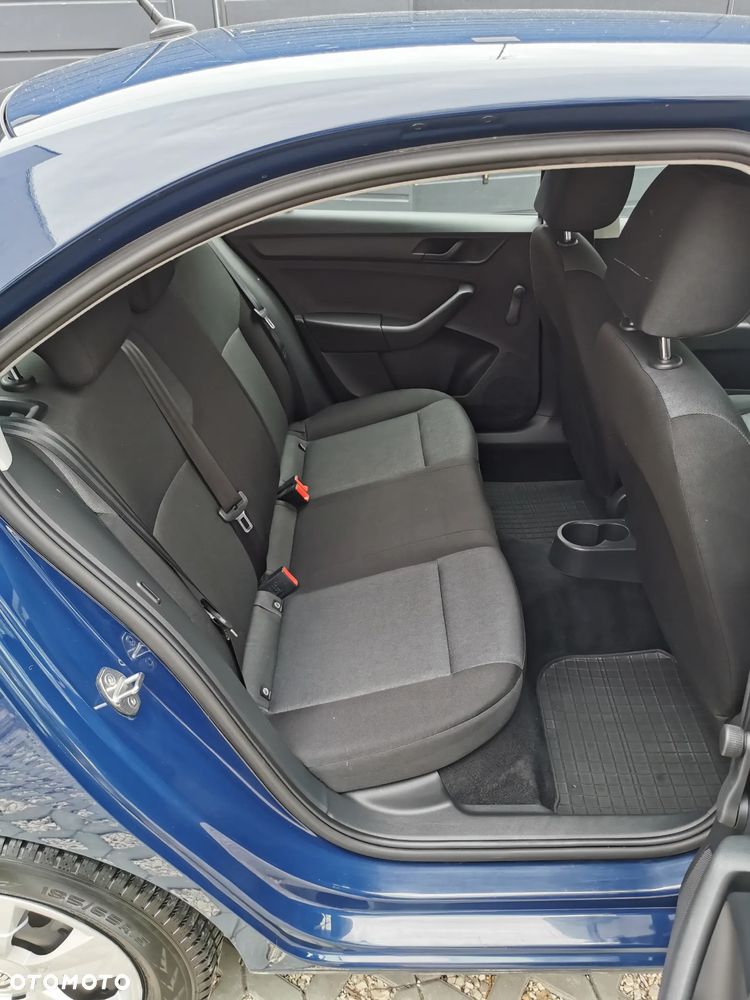 Skoda RAPID 1.4 TDI DPF Active - 17