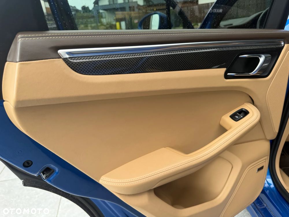 Porsche Macan - 11