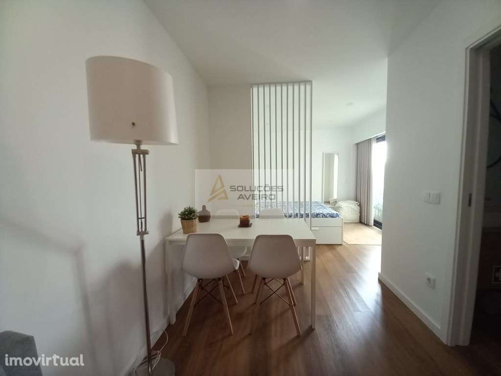Apartamento T1 mobilado e equipado - Bairro da Beira-Mar - Grande imagem: 3/16