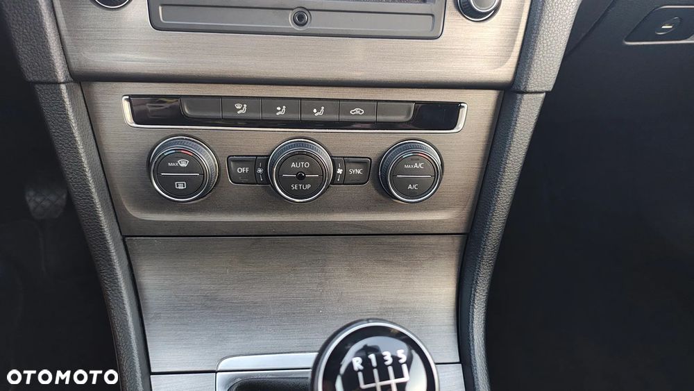 Volkswagen Golf 1.2 TSI Trendline - 32