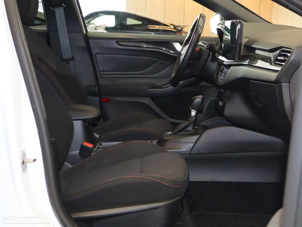 Ford Focus 1.0 EcoBoost MHEV ST-Line Aut. - 16