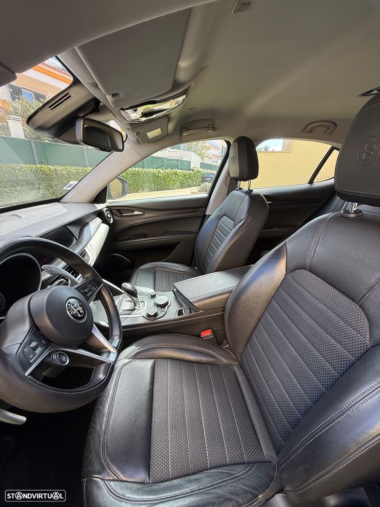 Alfa Romeo Stelvio 2.2 16V AT8 Executive - 14