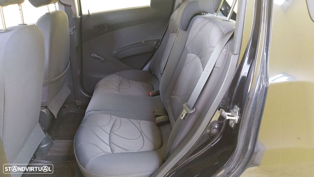 Chevrolet Spark 1.0 L Bi-Fuel - 13