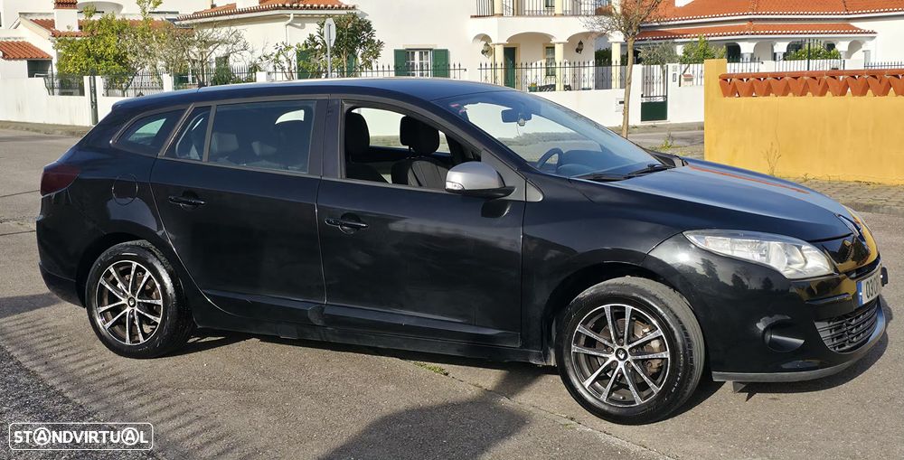 Renault Mégane Sport Tourer 1.5 dCi Authentique - 4