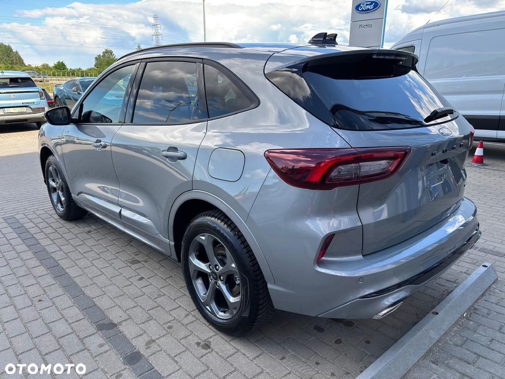 Ford Kuga - 10