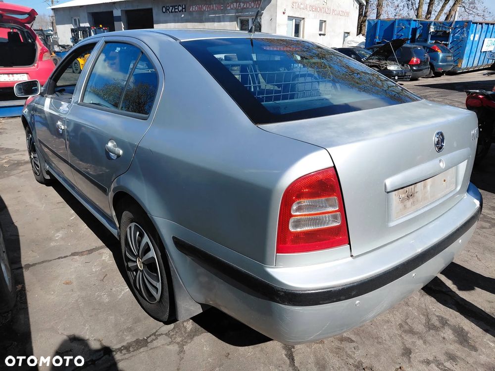 Części- Skoda Octavia  Rok 2001 Pojemność 1781 Moc 110 kw Benzyna - 4