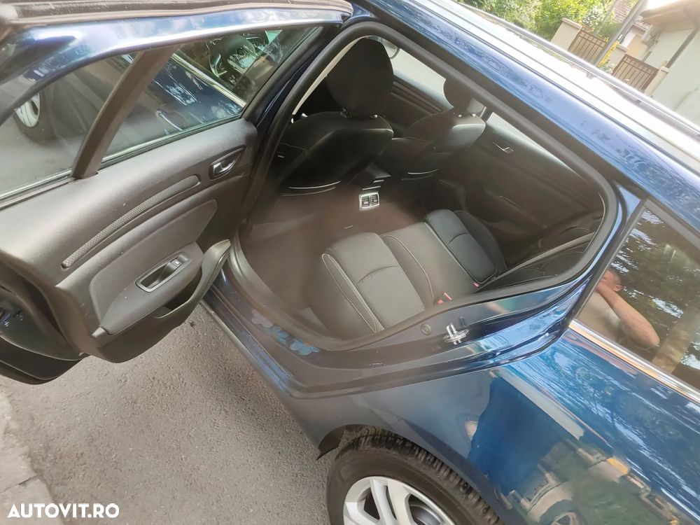 Renault Megane - 25
