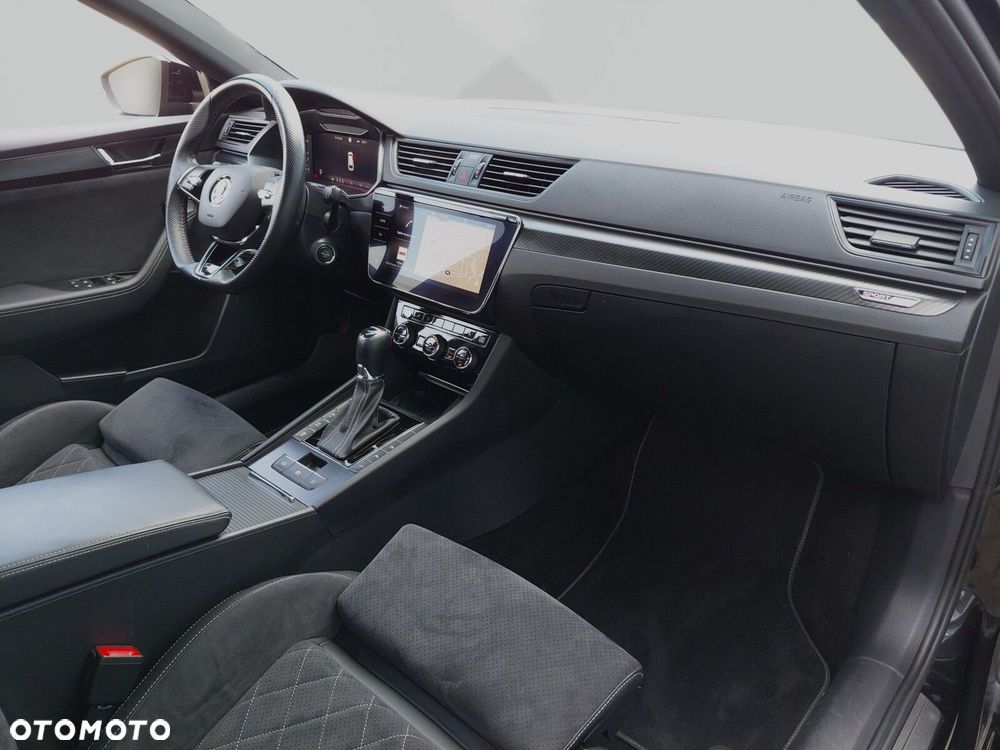 Skoda Superb 2.0 TDI SCR Sportline DSG - 18