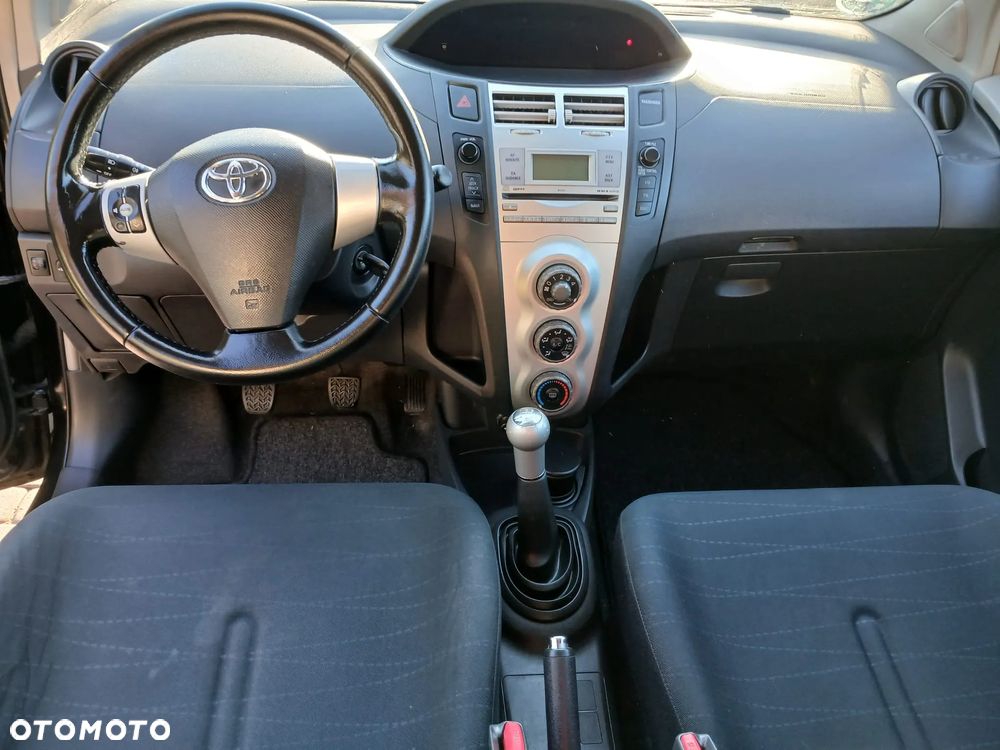 Toyota Yaris 1.3 VVT-i Luna - 9