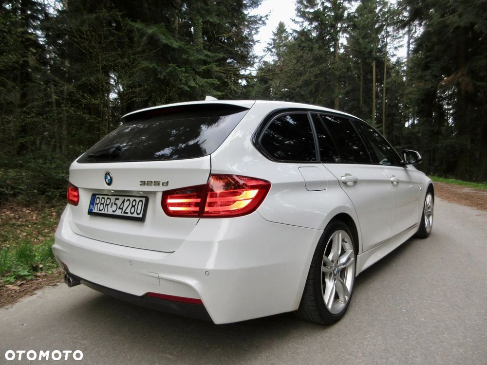 BMW Seria 3 325d M Sport - 17