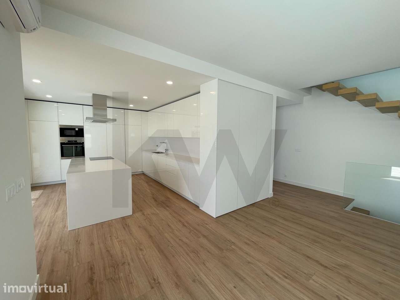 Moradia T4 com piscina na Quinta do Pinhão, Verdizela – suites, cave a - Grande imagem: 4/24