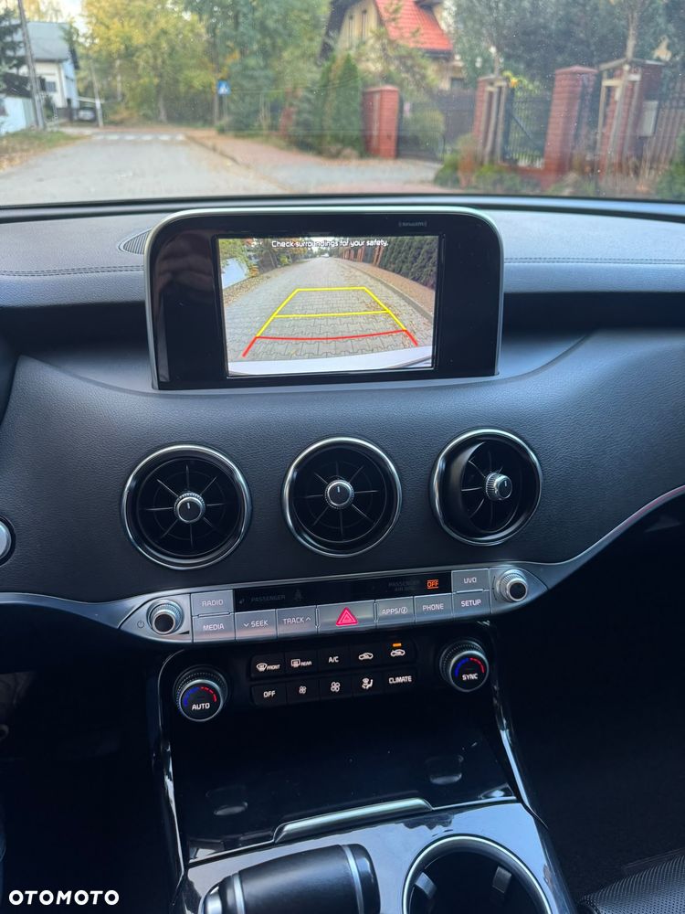 Kia Stinger - 5