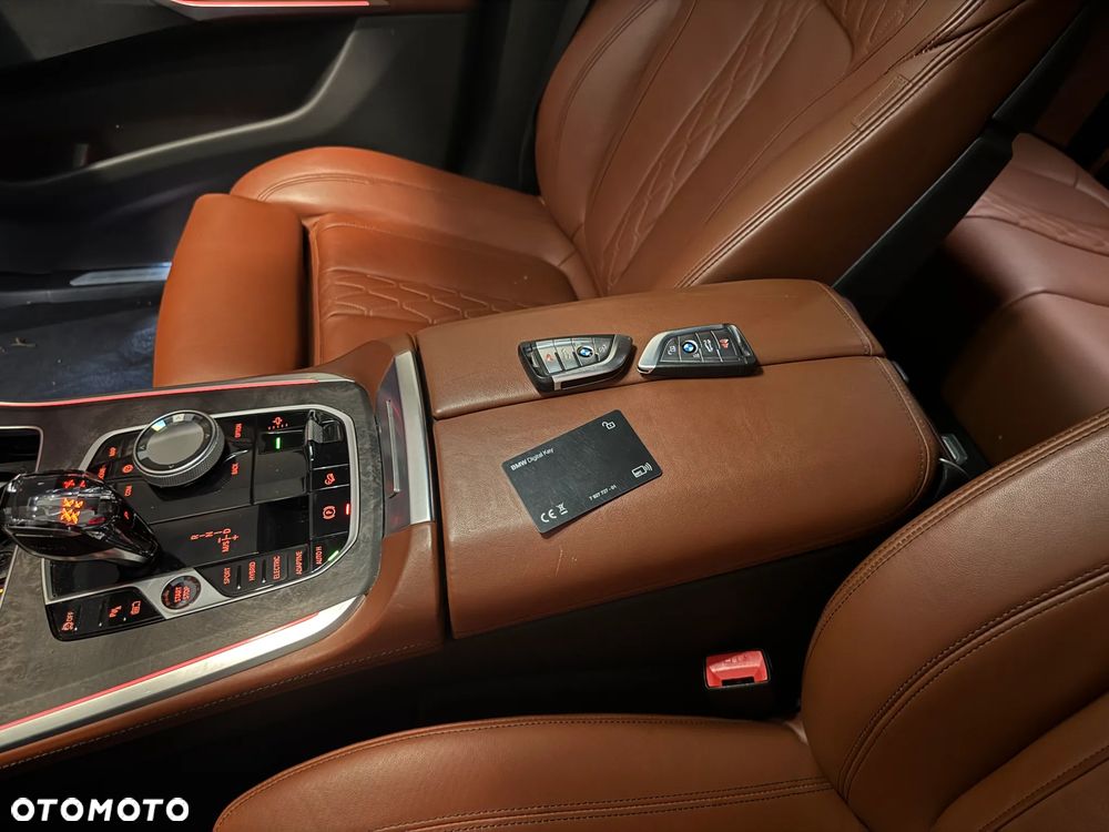 BMW X5 xDrive45e - 6