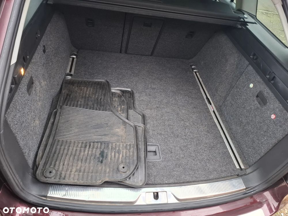 Skoda Superb 2.0 TDI DSG Exclusive - 32