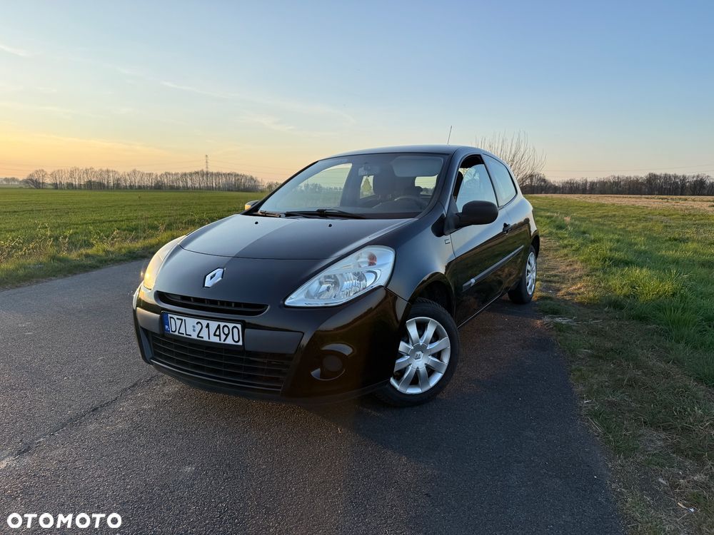 Renault Clio 1.2 16V 75 Yahoo - 1