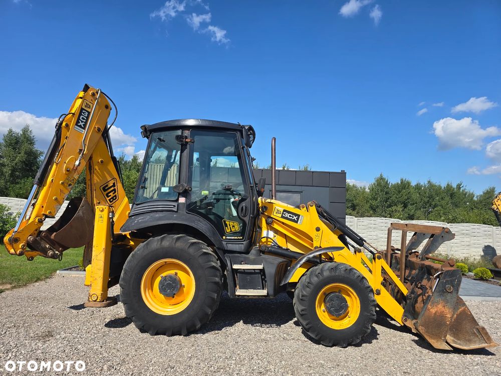 JCB - 10