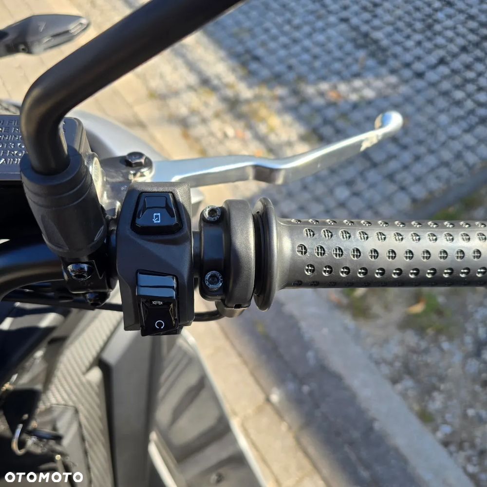 Aprilia SR - 8