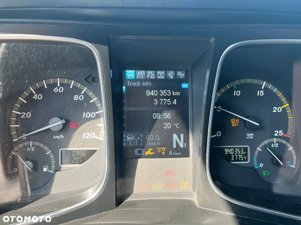 Mercedes-Benz ACTROS - 7