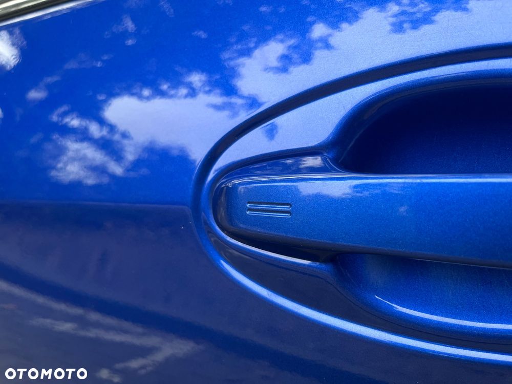 Toyota Yaris Hybrid 100 Premium EU6 - 19